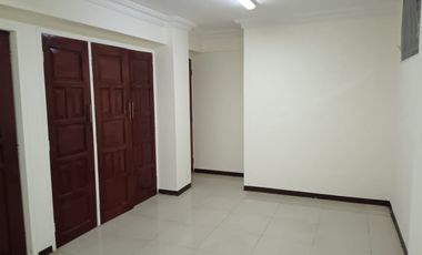 Departamento de alquiler en Kennedy Norte, Planta Baja, 140 m2