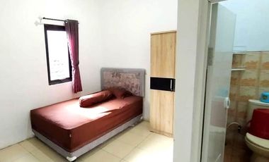 Kos 5 Kamar Tidur dekat Kampus UTY dan RSA UGM