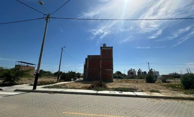 VENTA DE TERRENO EN EXCELENTE UBICACION –URB. ALAMEDAD COUNTRY CLUB
