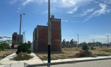 VENTA DE TERRENO EN EXCELENTE UBICACION –URB. ALAMEDAD COUNTRY CLUB