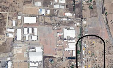VENTA de bodega industrial TOTALMENTE NUEVA frente a la Nissan 2