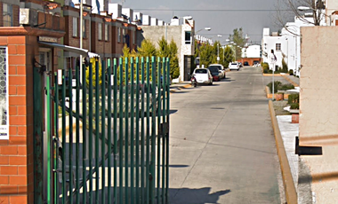 PENSAMIENTOS 100, SAN PABLO DE LA SALINAS, TULTITLÁN, EDO. DE MÉXICO.