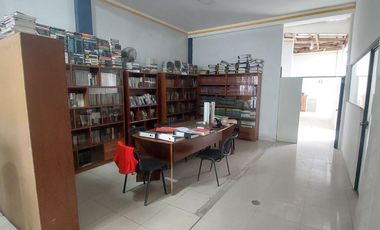TARAPOTO VENDO CASA CON LOCAL COMERCIAL 240 M² 3 PISOS