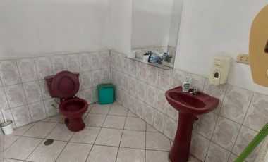 TARAPOTO VENDO CASA CON LOCAL COMERCIAL 240 M² 3 PISOS