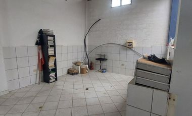 TARAPOTO VENDO CASA CON LOCAL COMERCIAL 240 M² 3 PISOS
