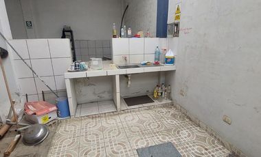TARAPOTO VENDO CASA CON LOCAL COMERCIAL 240 M² 3 PISOS