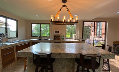 A pool villa with 2 bedroom house for rent or sale in Doi Saket, Chiang Mai