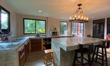 A pool villa with 2 bedroom house for rent or sale in Doi Saket, Chiang Mai