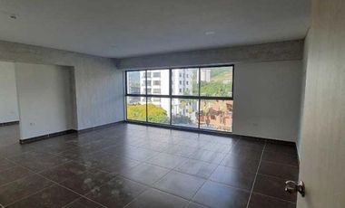 Apartamento en Arriendo en Álamos