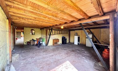 Se vende casa comercial, uso residencial, 17 piezas y 6 baños, frente a UTAL, Curicó