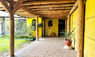 Se vende casa comercial, uso residencial, 17 piezas y 6 baños, frente a UTAL, Curicó