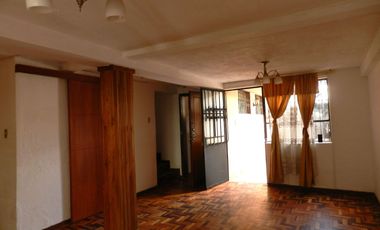 VENTA DE CASA 3 PLANTAS EN CARCELÉN