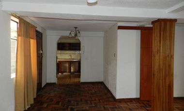 VENTA DE CASA 3 PLANTAS EN CARCELÉN