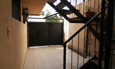 VENTA DE CASA 3 PLANTAS EN CARCELÉN