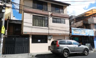 VENTA DE CASA 3 PLANTAS EN CARCELÉN