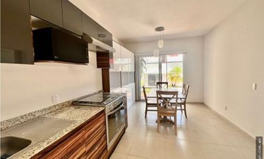 CASA EN VENTA EN CONDOMINIO LOMAS DE ATZINGO