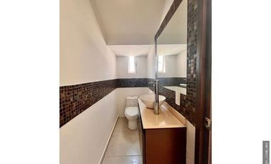 CASA EN VENTA EN CONDOMINIO LOMAS DE ATZINGO