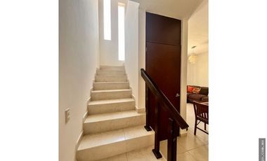 CASA EN VENTA EN CONDOMINIO LOMAS DE ATZINGO