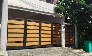 House in Merville Paranaque for Lease