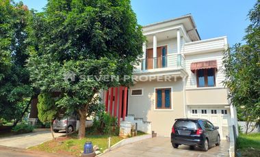 For Sale : Beautiful 2-Story Semi-Furnished Rental House with Freehold Title in Kota Wisata Cibubur - Land Size: 200 m², Building Size: 300 m²