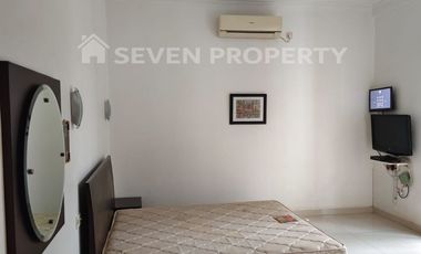 For Sale : Beautiful 2-Story Semi-Furnished Rental House with Freehold Title in Kota Wisata Cibubur - Land Size: 200 m², Building Size: 300 m²