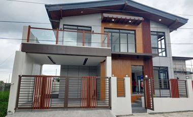 La Residencia de Sta Rosa 4BR house for sale