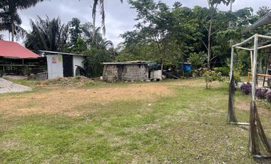 Vendo  3 Hectáreas  con casa y restaurante a 5 minutos de  Puerto Quito.