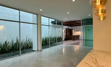 Venta de casa de lujo en Loma Real