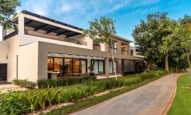 RESIDENCIA EN VENTA DE 3 RECAMARAS CON ALBERCA PRIVADA Y VISTA AL CLUB DE GOLF