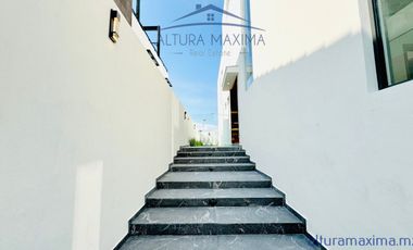 Residencia Nueva en Venta Puerta Las Lomas Andares Zapopan