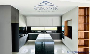 Residencia Nueva en Venta Puerta Las Lomas Andares Zapopan