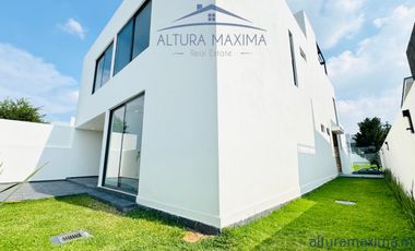 Residencia Nueva en Venta Puerta Las Lomas Andares Zapopan