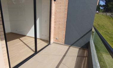 EXCELENTE APARTAMENTO