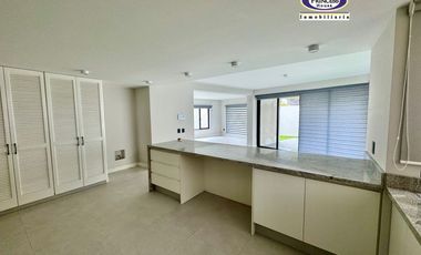 CASA EN RENTA, FRACC. SAN CARLOS, METEPEC