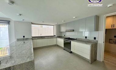 CASA EN RENTA, FRACC. SAN CARLOS, METEPEC