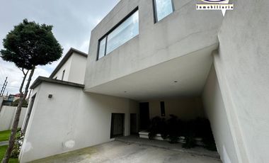CASA EN RENTA, FRACC. SAN CARLOS, METEPEC