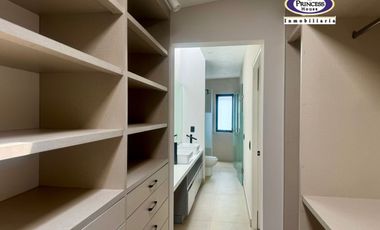 CASA EN RENTA, FRACC. SAN CARLOS, METEPEC