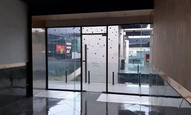 VENTA LOCAL COMERCIAL PLAZA XO