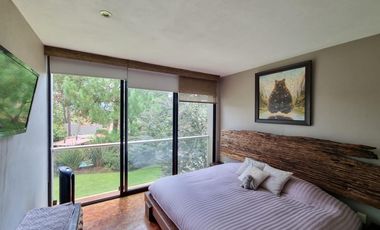 MODERNA CASA EN VENTA, AVANDARO