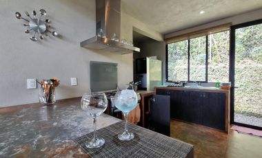 MODERNA CASA EN VENTA, AVANDARO