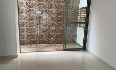 Casa Unifamiliar de dos niveles en Alquiler