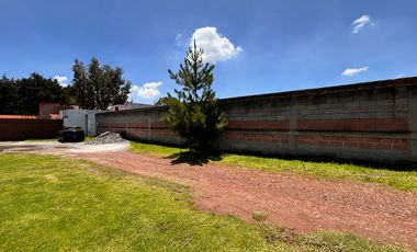 TERRENO EN VENTA EN PRIVADA, BARDEADO, A UNOS METROS DEL GARIS DE ALMOLOYA, CERCA DE AVENIDA.