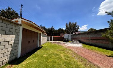 TERRENO EN VENTA EN PRIVADA, BARDEADO, A UNOS METROS DEL GARIS DE ALMOLOYA, CERCA DE AVENIDA.