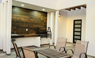 CASA EN VENTA EN PACHUCA EN FRACCIONAMIENTO BIEN UBICADO
