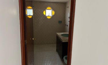 CASA EN VENTA EN CHAPALITA
