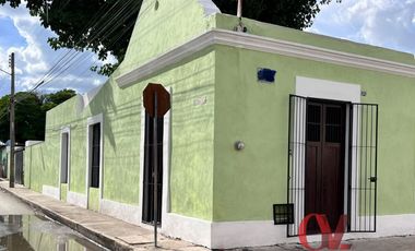 CASA EN ESQUINA RECIEN REMODELADA EN EL CENTRO DE MERIDA