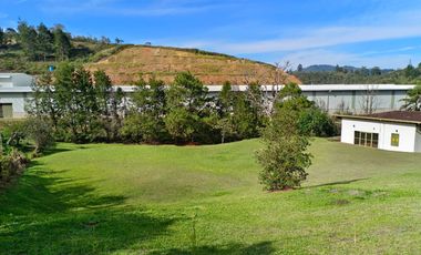 Vendo Hermosa Finca, variante Hipódromo Aeropuerto, POT, actividades turísticas, soporte Aeroportuario,