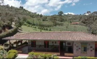 Vendo Hermosa Finca, variante Hipódromo Aeropuerto, POT, actividades turísticas, soporte Aeroportuario,
