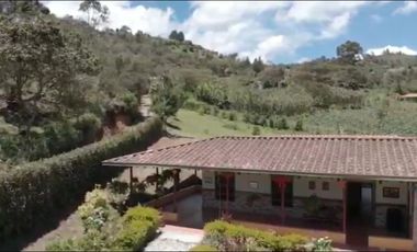Vendo Hermosa Finca, variante Hipódromo Aeropuerto, POT, actividades turísticas, soporte Aeroportuario,