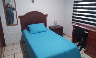 RENTA  CUARTO   EN POR GALERIAS (COTO PASEOS UNIVERSIDAD) SOLO DAMA